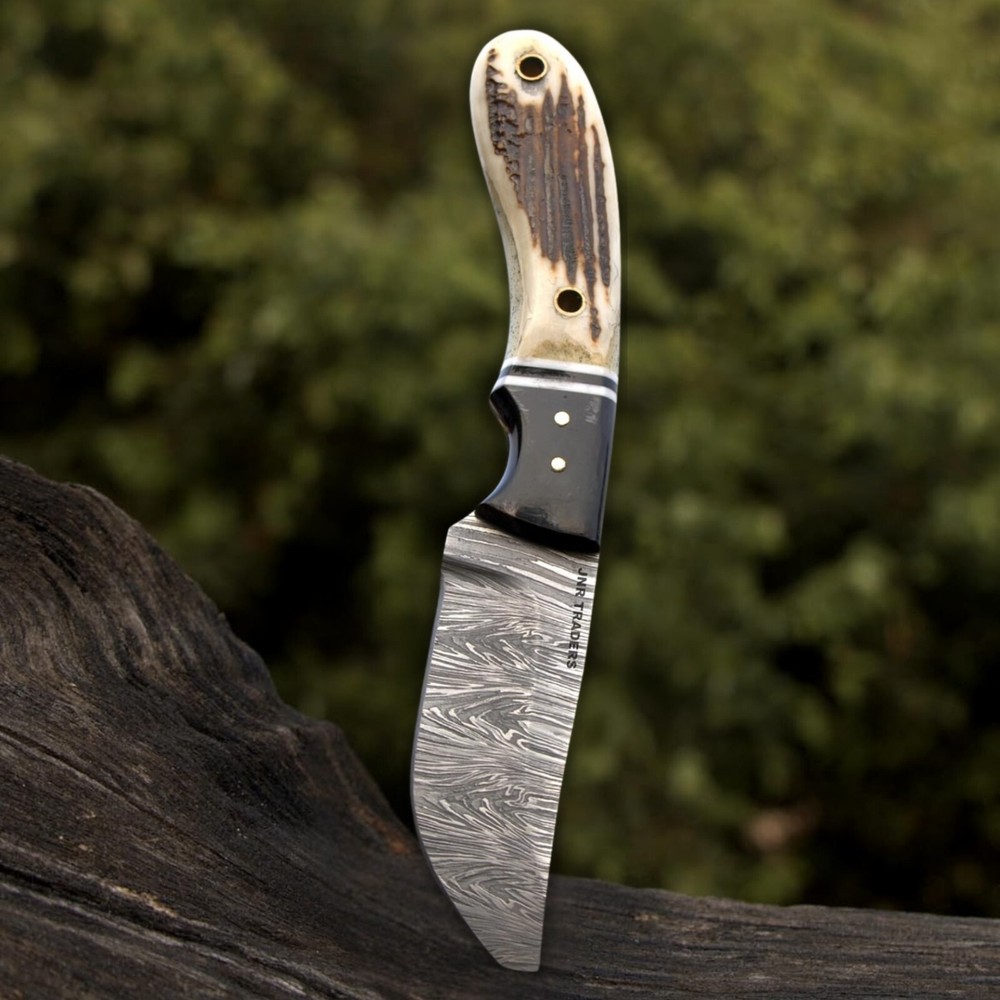 Handmade Damascus Steel Stag Handle Fixed Blade Hunting Knife for Horizontal Carry