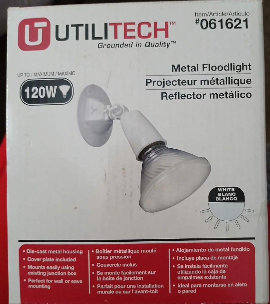 Utilitech 6-in 1-Head Halogen White Switch-Controlled Flood Light-MT125WUT