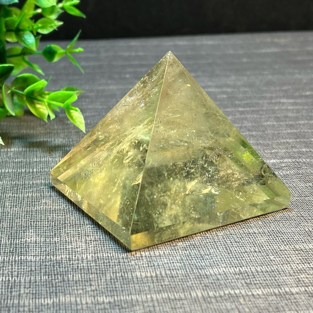 Top Natural Citrine Quartz Crystals Pyramid Tower Point Reiki healing 230g
