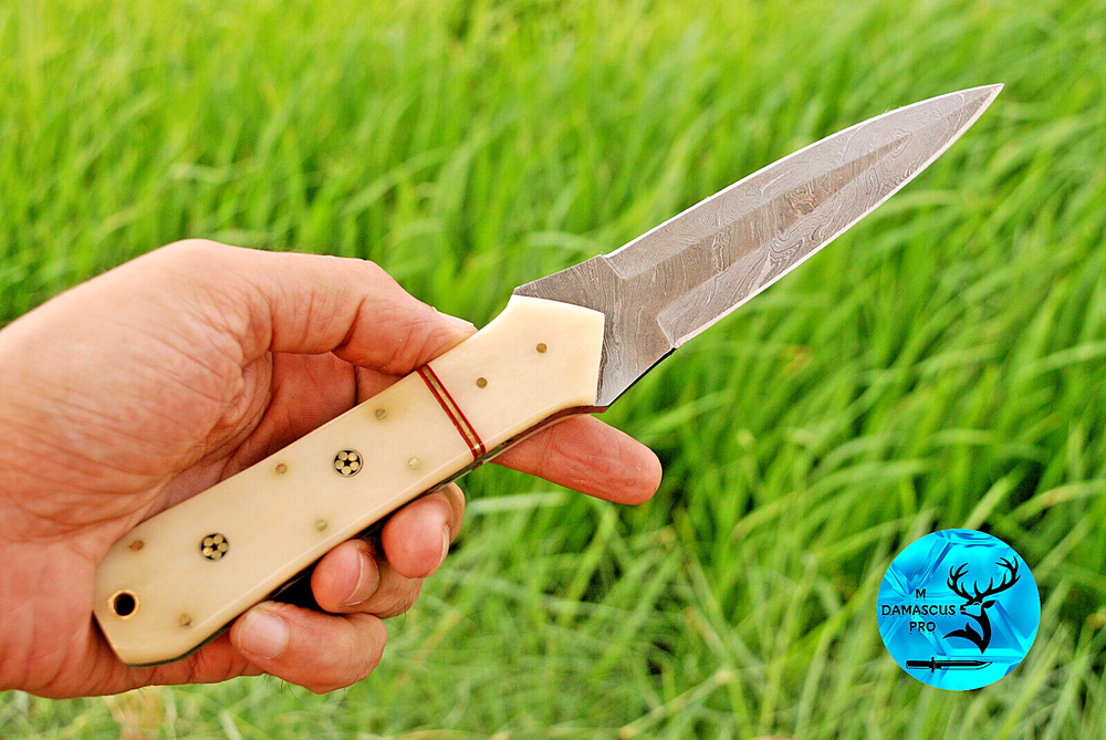 Throwing Boot Dagger Hunting Knife with Leather Sheath Camel Bone Hnadle 684