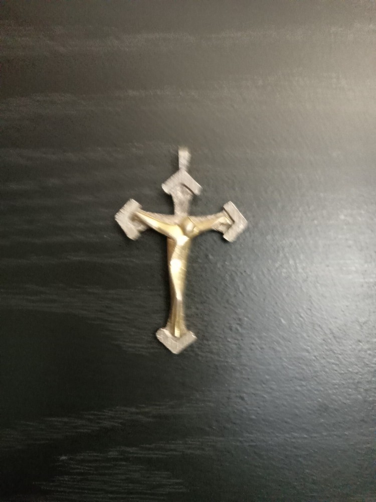 RARE VINTAGE BRUTALIST CATHOLIC CRUSIFIX CROSS PENDANT