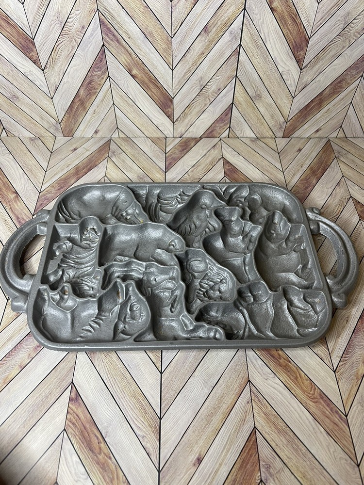 Vintage 1984 John Wright Creative Bakeware Cast Iron Animal Puzzle Baking Mold