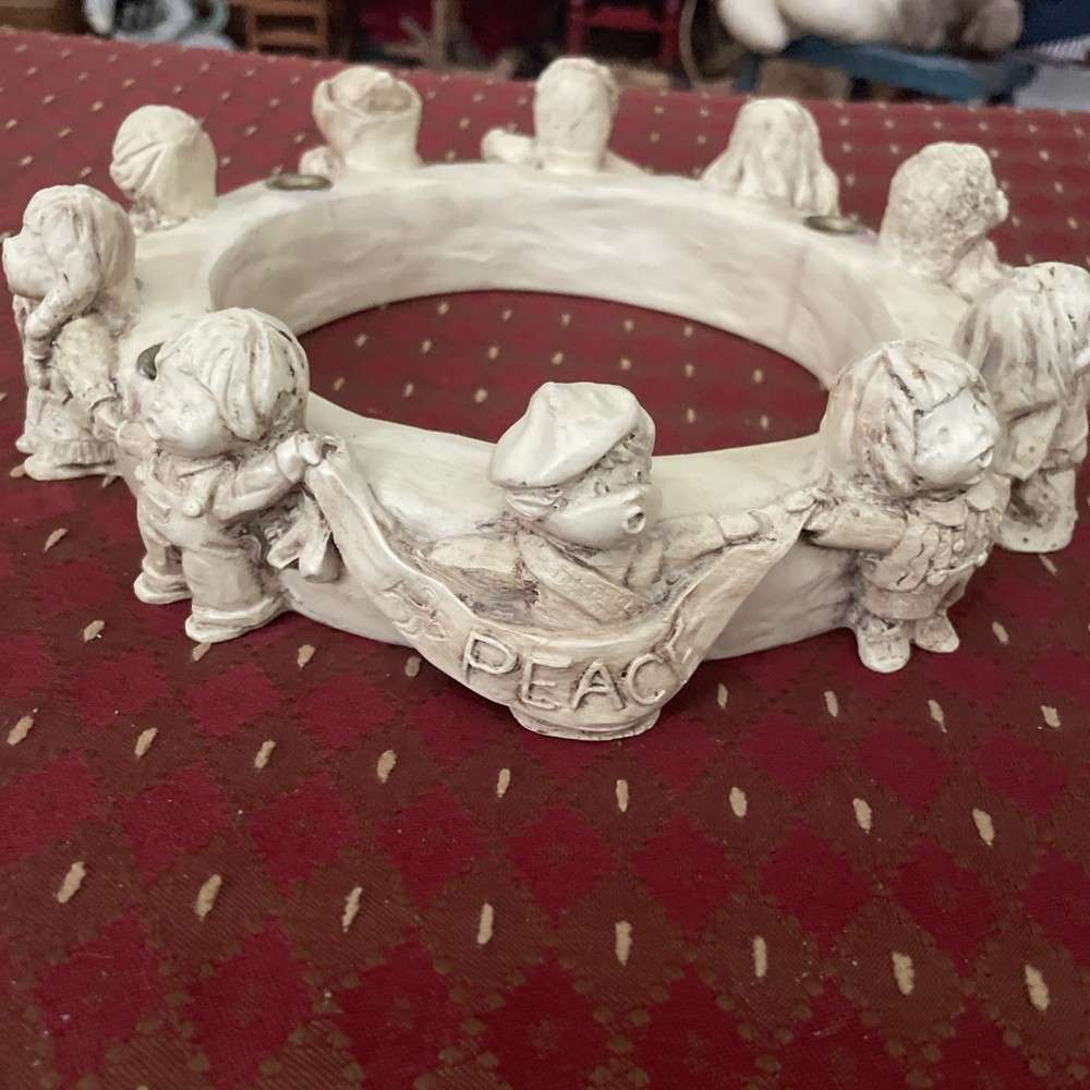 Abbey Press Advent Wreath Candle Holder Children All Over The World 9.5