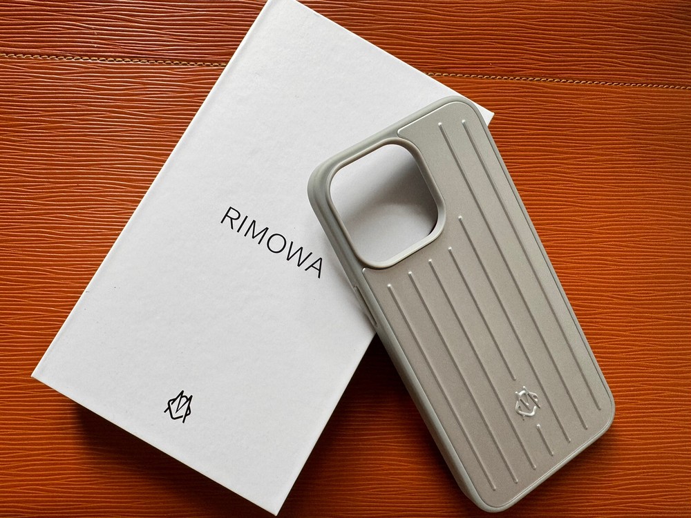 RIMOWA Case iPhone 15 Pro Max - Aluminum!
