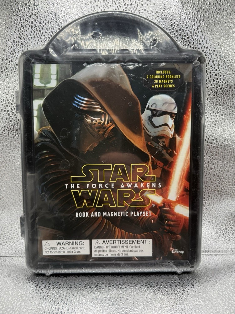 Star Wars The Force Awakens Magnetic Book and Play Set with Figures