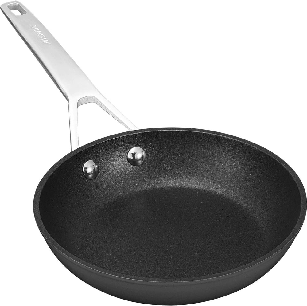Small Egg Pan，8 1/2 inch Titanium and Ceramic Nonstick Omelette Pan，Small Fry...