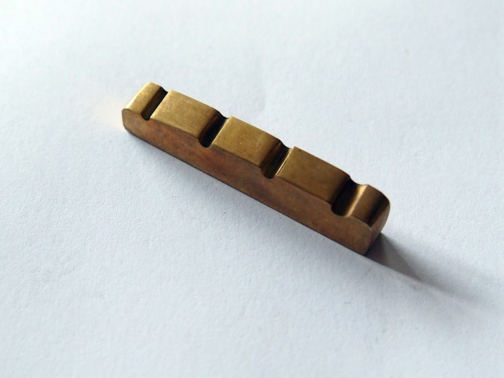 Electric Bass guitar Brass nut 4 string Bass Nut 42mm x 6mm NEW