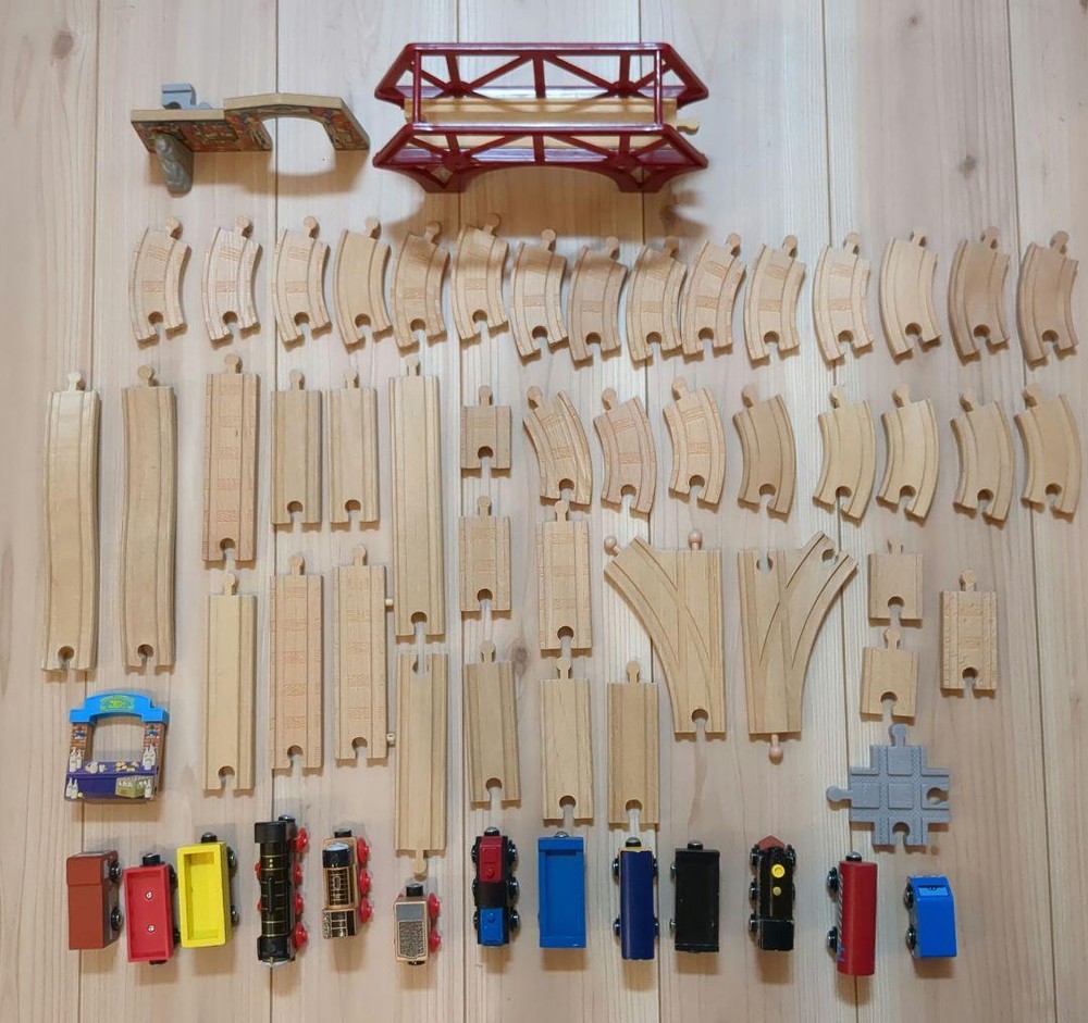 Thomas Toys Lot of set Emily Wooden rail Bridge Entrance Station Anime Goods