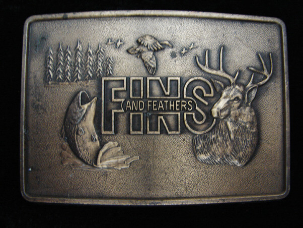 QF09121 VINTAGE 1970s **FINS & FEATHERS** HUNTING & FISHING BRASSTONE BUCKLE
