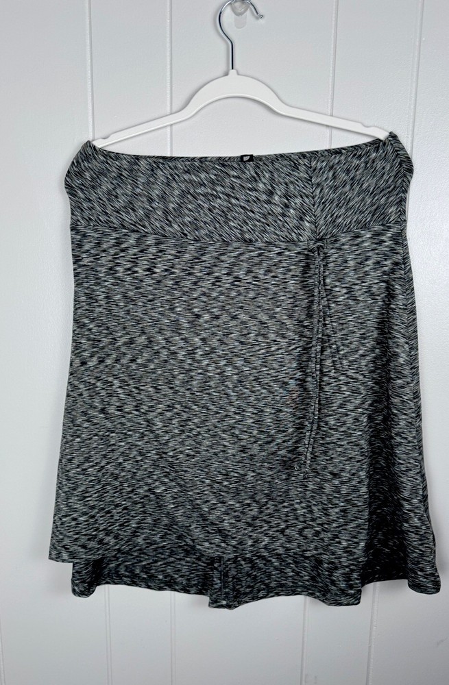 The North Face Womens Size Small Cypress A-Line Skirt in Gray Space Dye Stretch