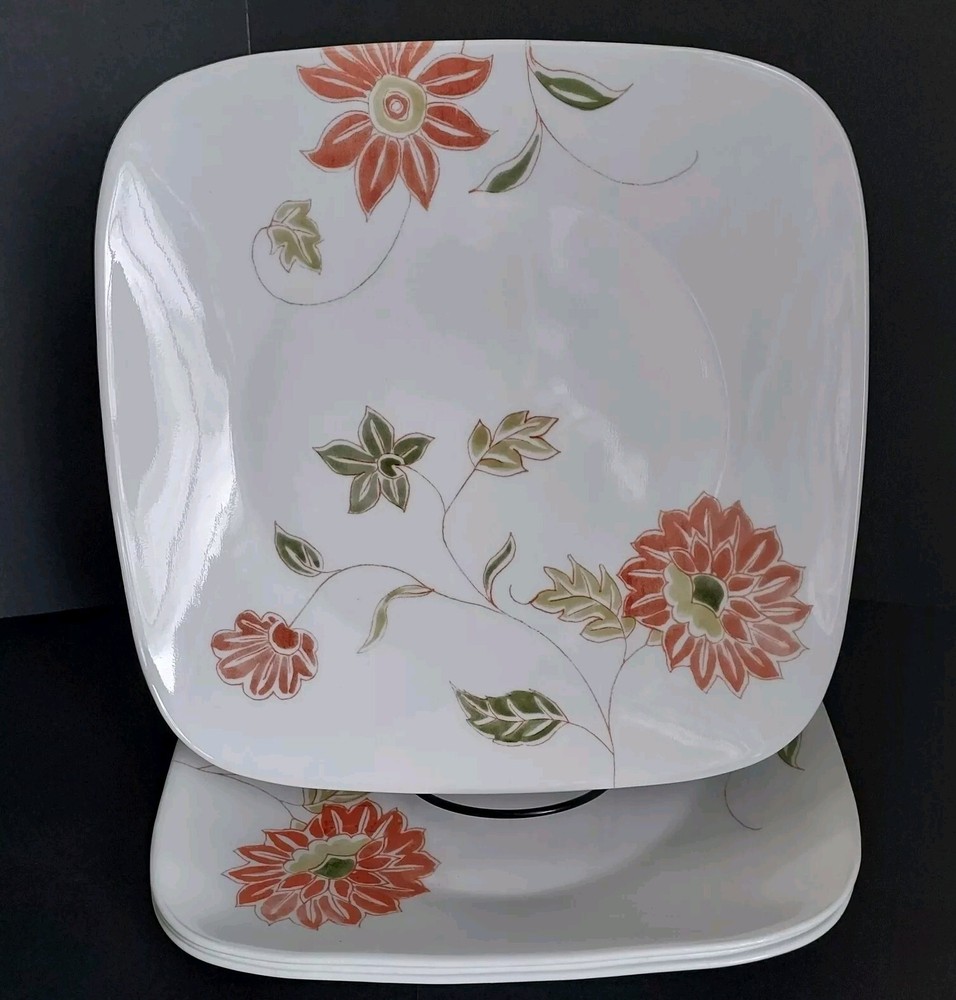 Set of 4 Corelle 10.5