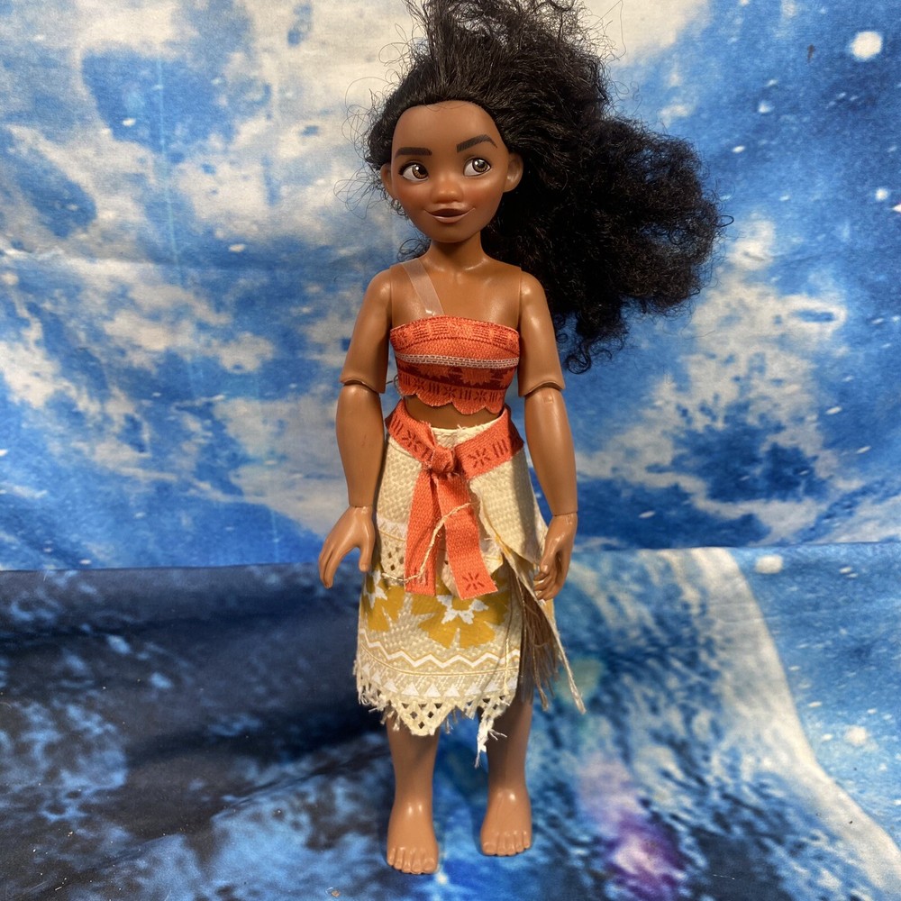 Disney Pixar Princess Royal Moana Doll Hasbro 2018 10”