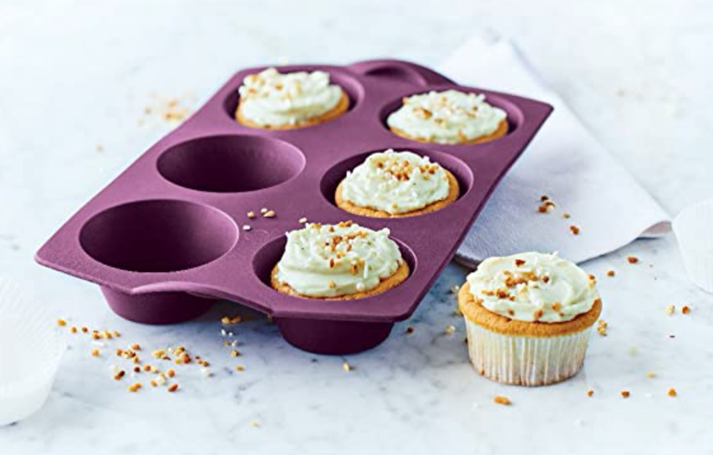 Tupperware Silicone Muffin / Biscuit Maker / Cupcake Form ~ Purple ~ Brand New