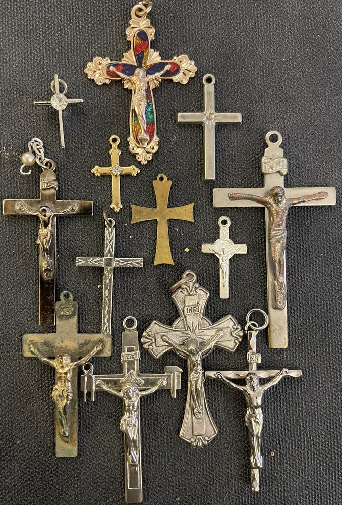 Large Christian Cross Crucifix Charm Pendant Lot Gold & Silver Tone