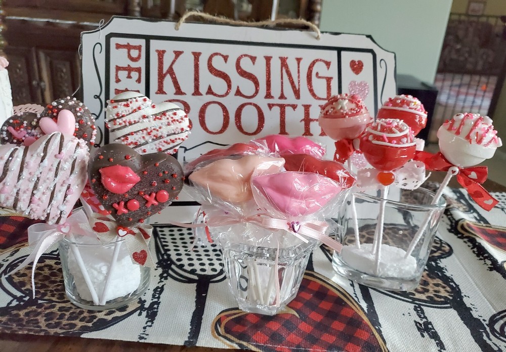 One Large Size Valentine Lollipop/Cake Pop Faux Food Fake Bake, Display Replica