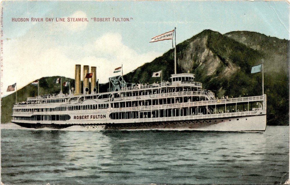 1909 Hudson River Day Line Steamer Robert Fulton Postcard
