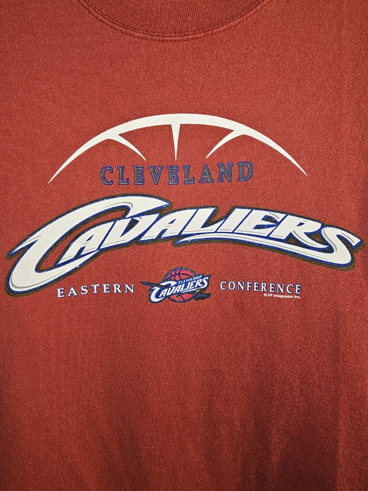 Vintage Cleveland Cavaliers Xl Mens Red Graphic Logo Short Sleeve Tshirt NBA