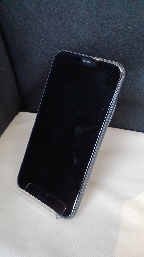 IPHONE 11Model No. MWLT2J AAPPLE SOFTBANK