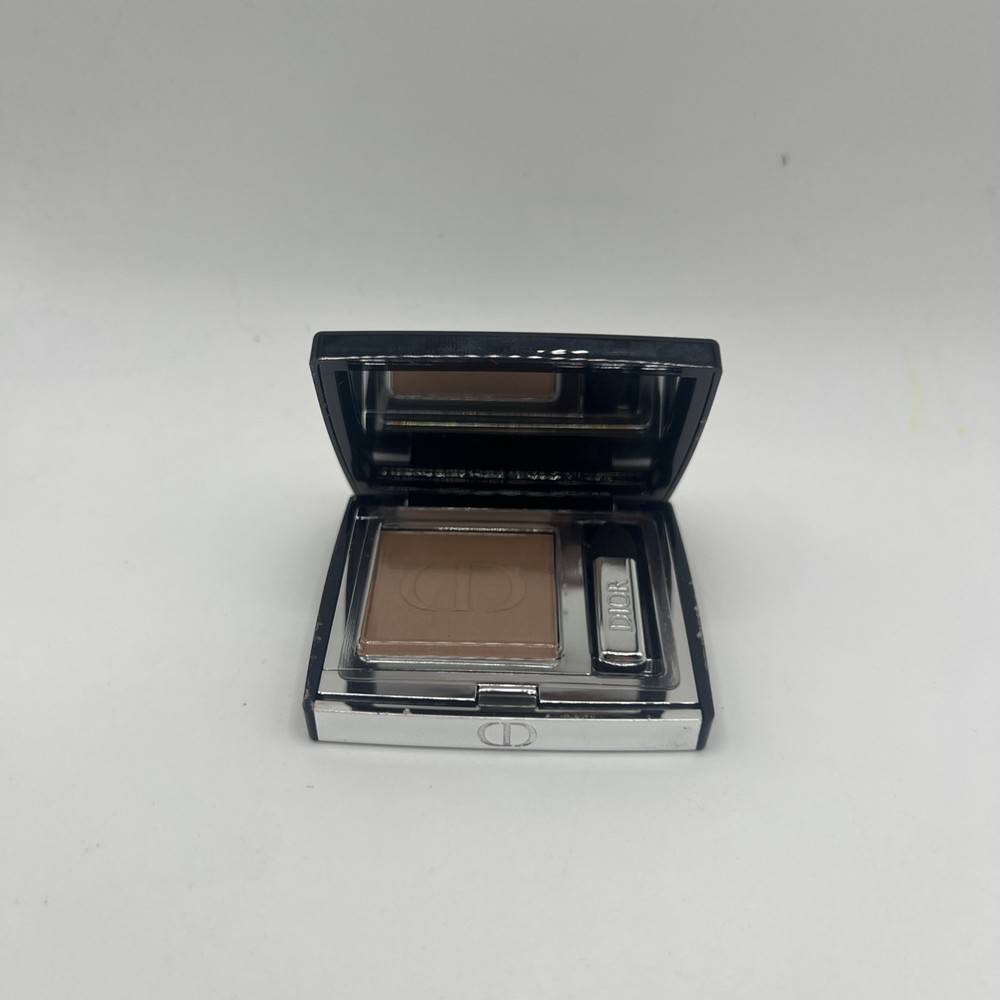 Dior Mono Couleur Couture Matte Eyeshadow in 443 Cashmere