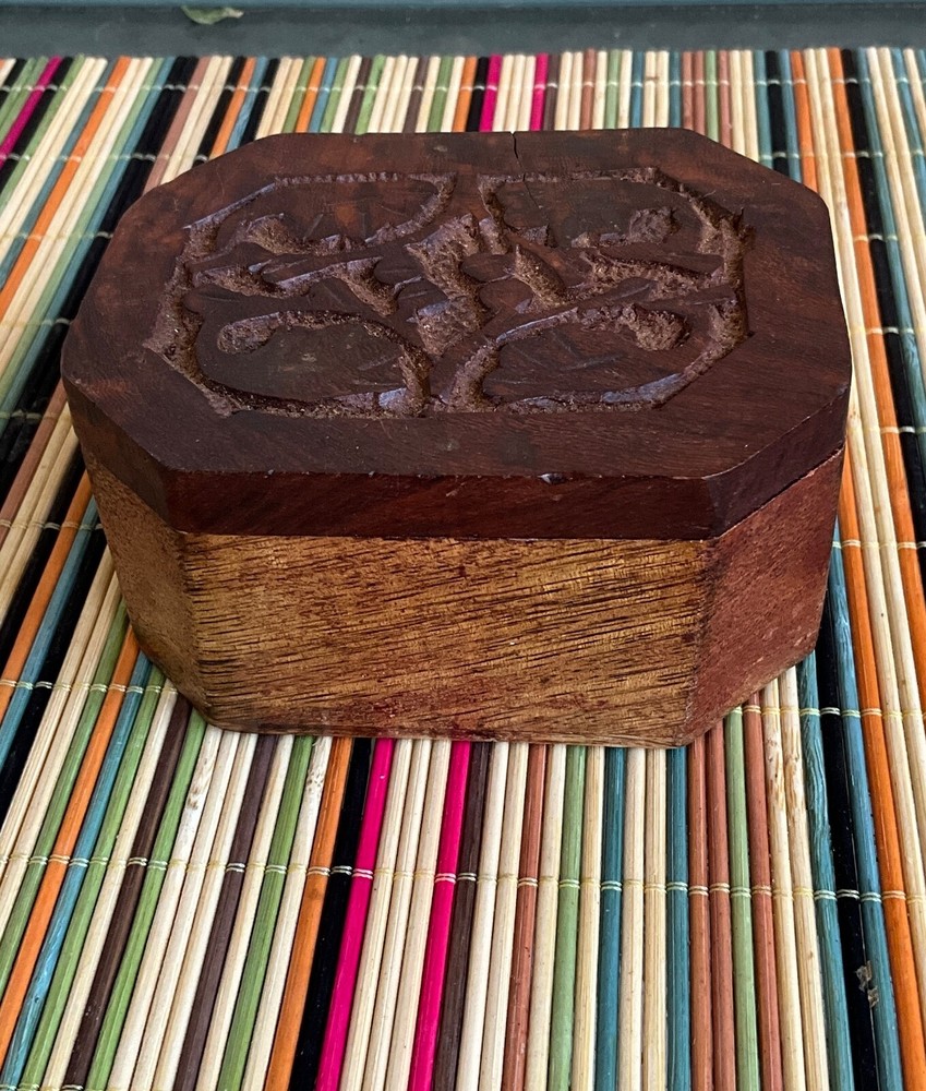 Vintage Hand Carved Lidded Octagonal Wooden Trinket Jewelry Box