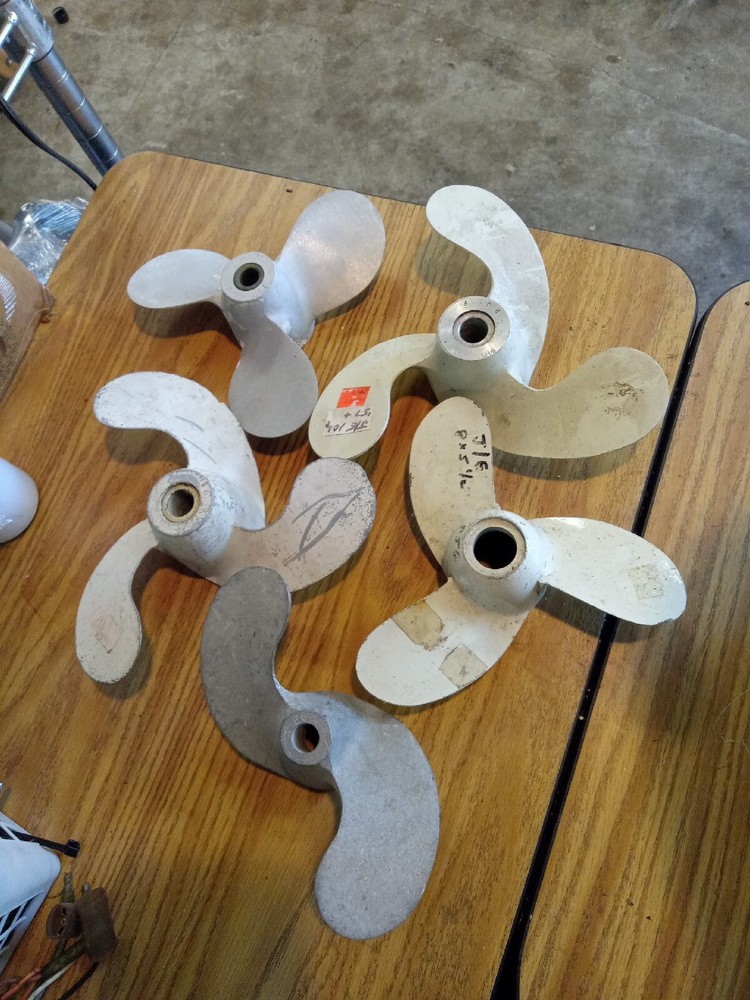 LOT OF 5 OMC Johnson Evinrude  Props Outboard Motor