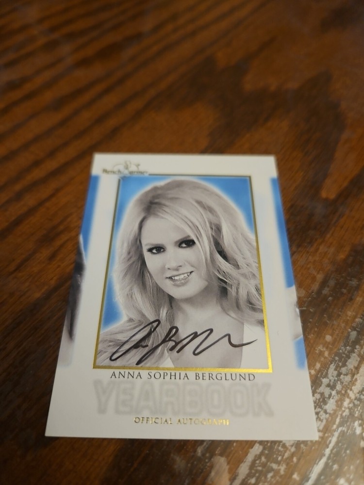 2014 Benchwarmer Hot For Teacher Yearbook Autograph Anna Sophia Berglund Playboy