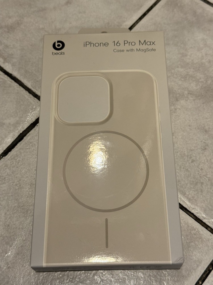 iPhone 16 Pro Max Beats Case Summit Stone