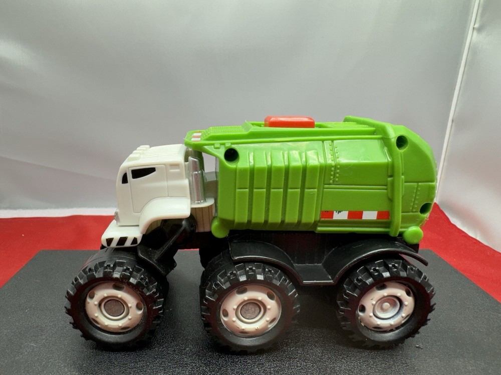 Mattel Matchbox Interactive Stinky The Garbage Truck Robot Talking