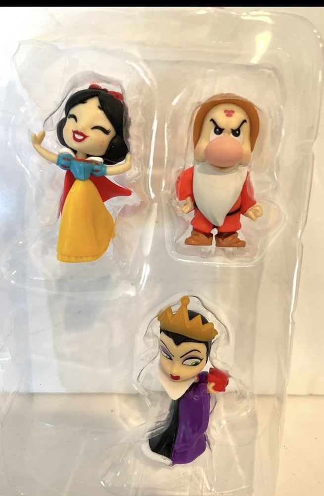 Disney Princess Comic Adventures Snow White 2.5” Figurines Set Of 3