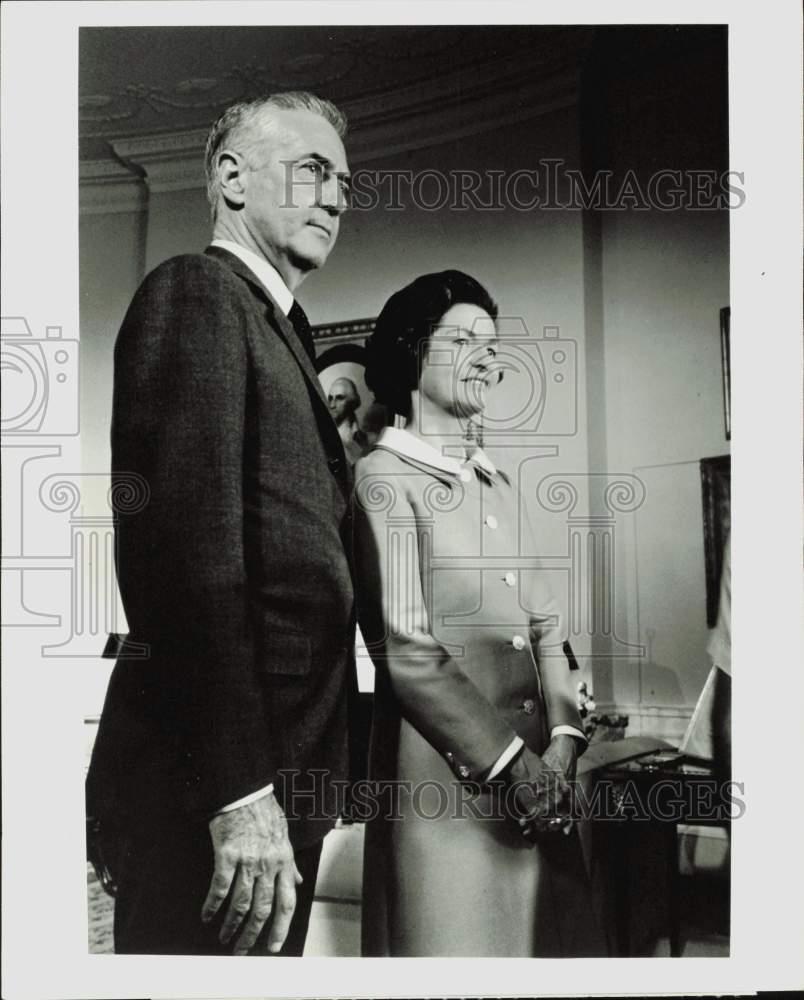 1968 Press Photo Mrs. Lyndon Baines Johnson, Howard K. Smith in ABC Special