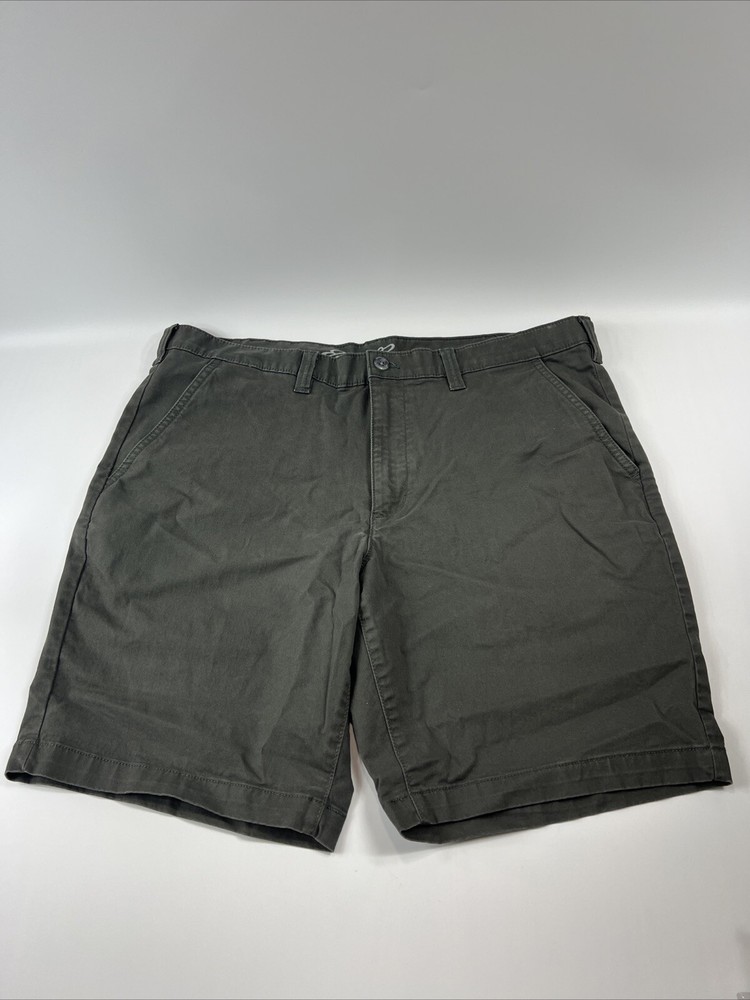Eddie Bauer Shorts Men's  38  Chino 9