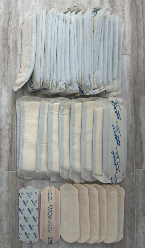 Large Lot of Vintage Maxi & Mini Pads Liners 38 Pads New 1980s & 90s 3 Brands