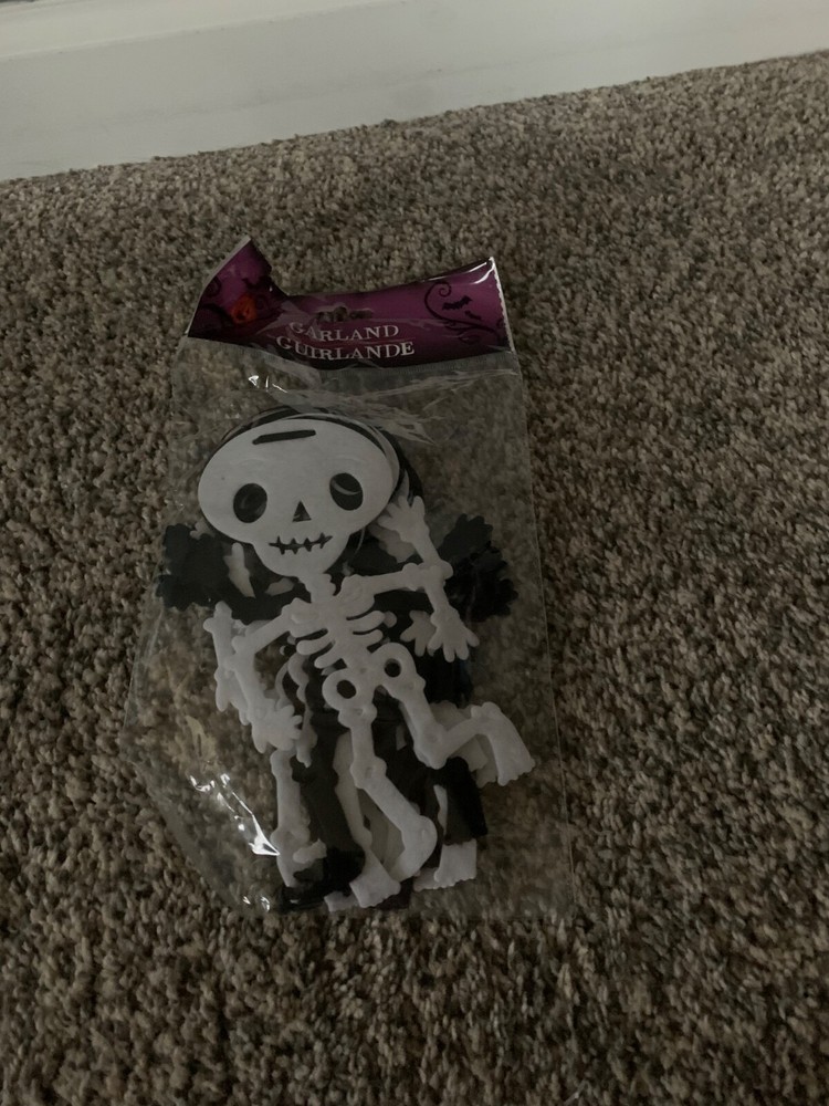 Spooky Halloween Skeleton Garland Decor Brand New Sealed