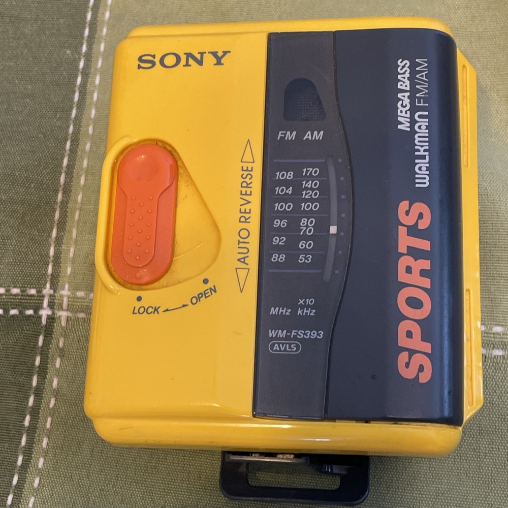 Sony Walkman WM-FS393 Sports Grey Yellow Working Excellent Condition