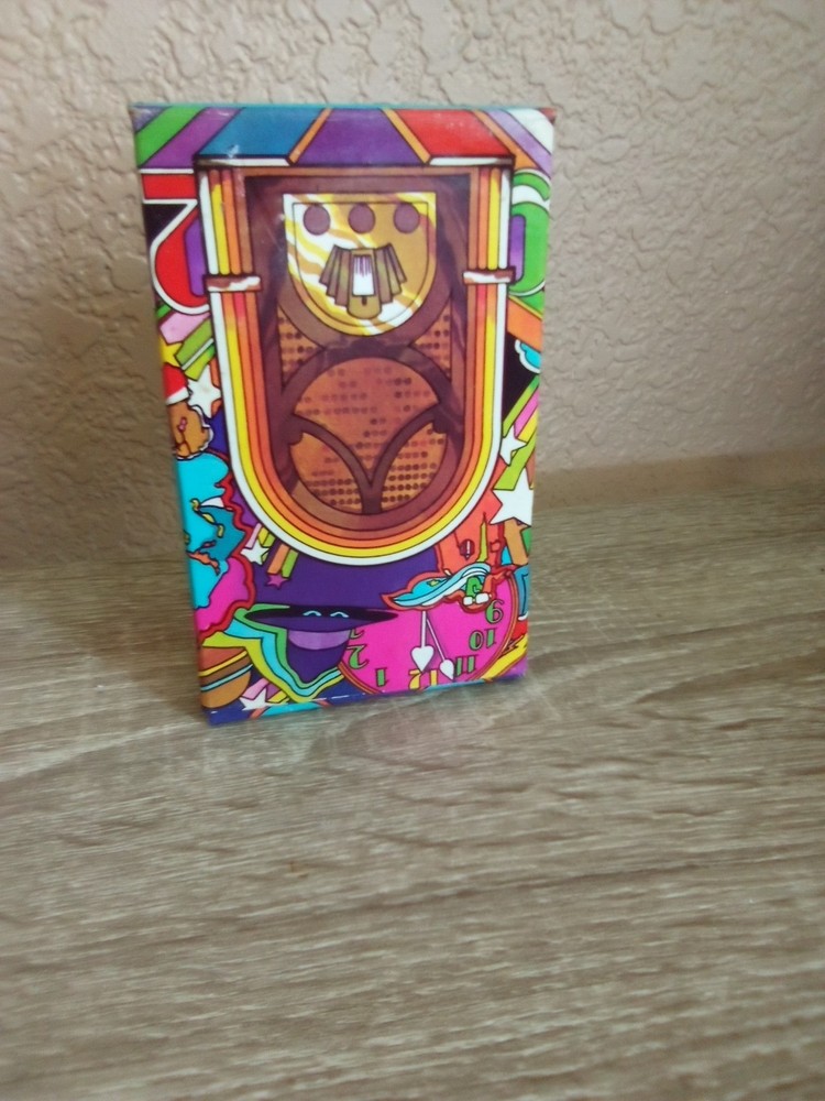 Avon Spicy Aftershave Remember When radio decanter Vintage 1972 - 73 new in box