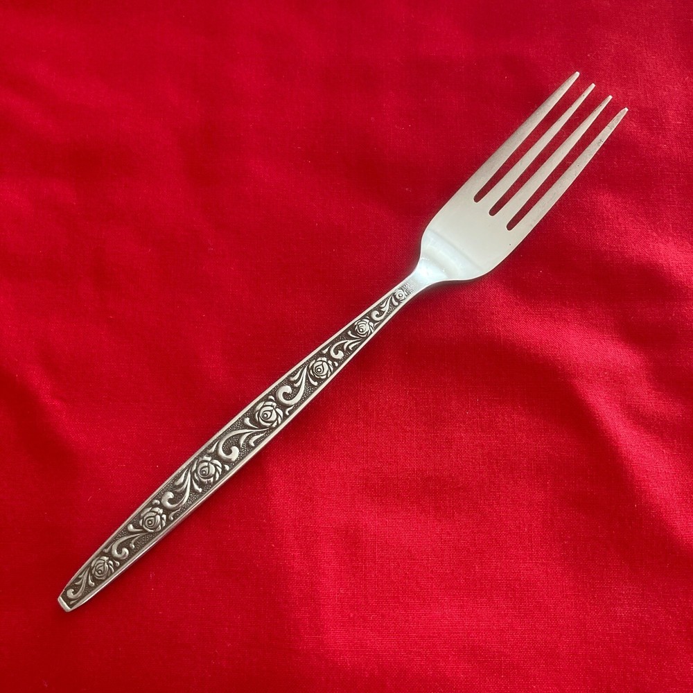 UNF 89 Textured Floral Stainless Steel Dinner Fork 7.75 Inch