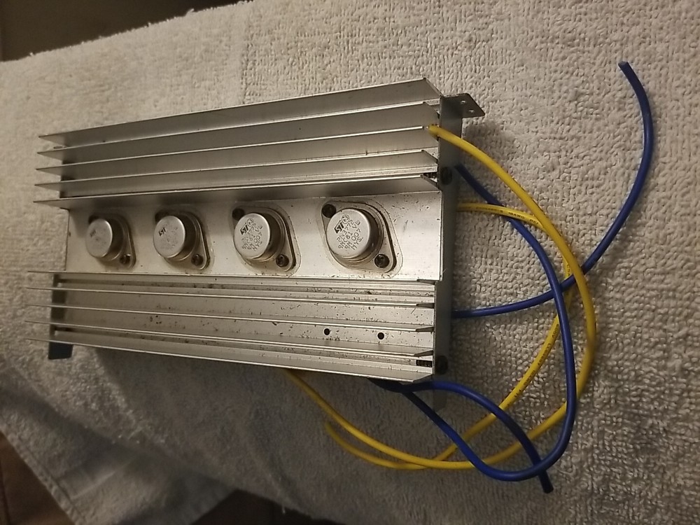 ALUMINUM HIGH POWER SUPPLY  HEAT SINK W/capacitor Bank