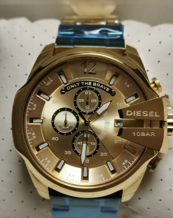 Diesel DZ4360 Men's Mega Chief Chrono Champagne Stainless Steel Gold Watch