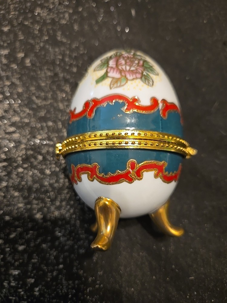 Egg Shaped Trinket Box. Also Giving The Flowered Hammersley With This Deal. Read