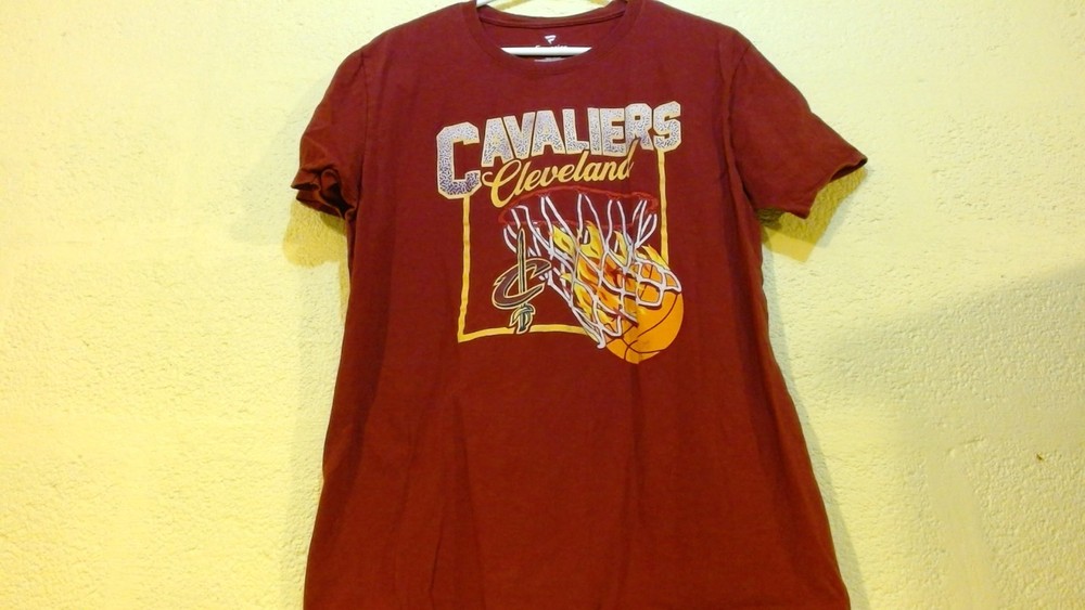 Cleveland Cavaliers Fanatics Men's T-Shirt Size Large Color Maroon
