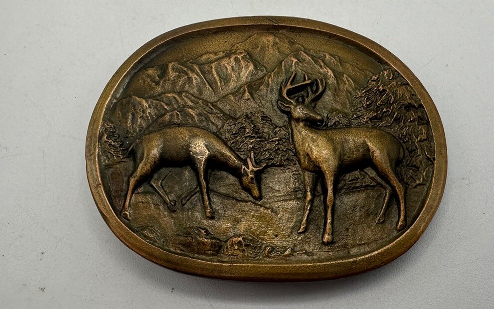 Buck & Doe Deer Belt Buckle Indiana Metal Craft E97 Vintage Collectible