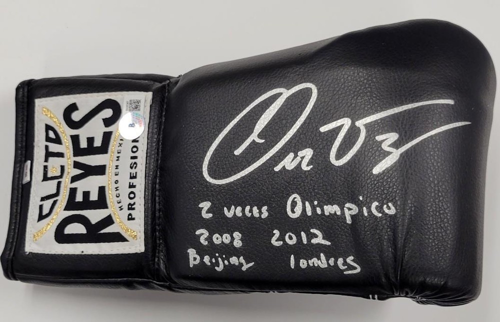 Oscar Valdez signed 