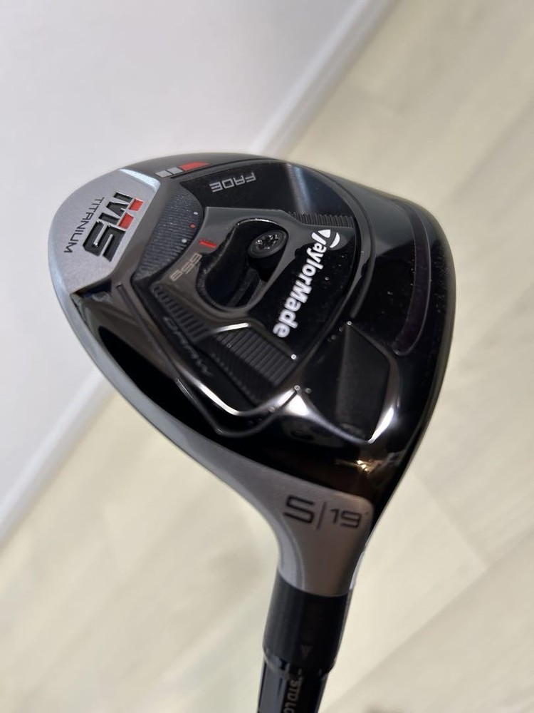 TaylorMade M5 5 Wood with Diamana BF 80S Shaft 42.5 Inches Used Headcover Included