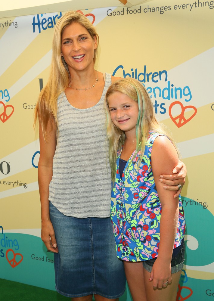 Viola Hamilton Posing Happy 8x10 Picture Celebrity Print