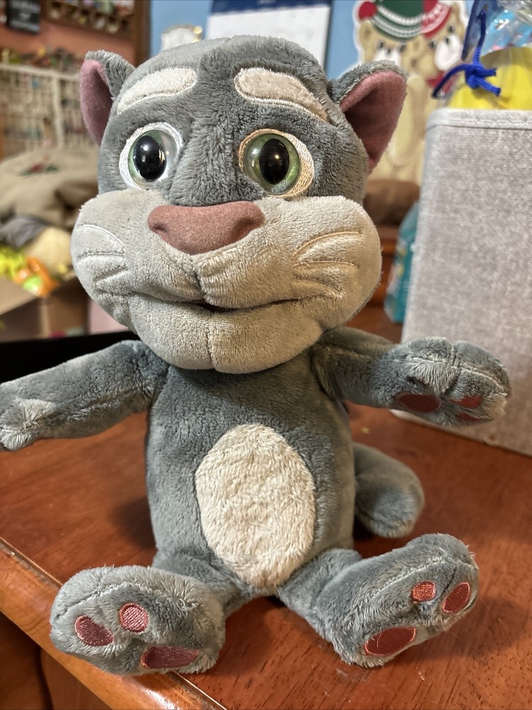 Tom The Talking Cat Gray Green Eyes Works  10” Tall