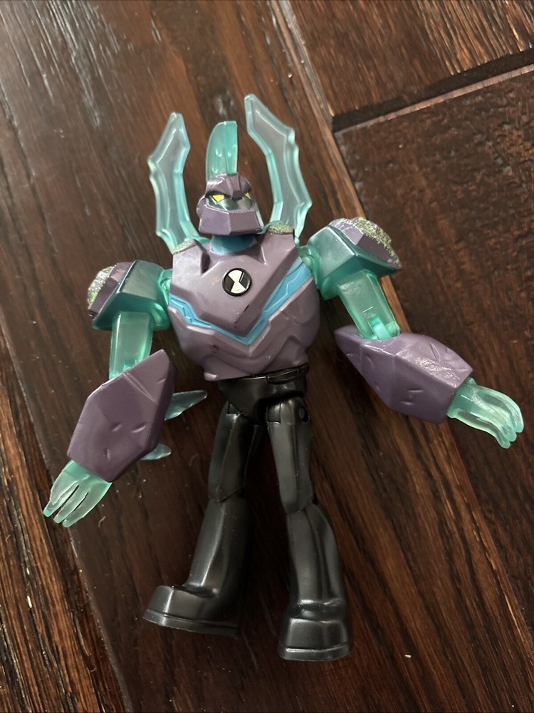 Ben 10 Omni-Enhanced Diamondhead Action Figure
