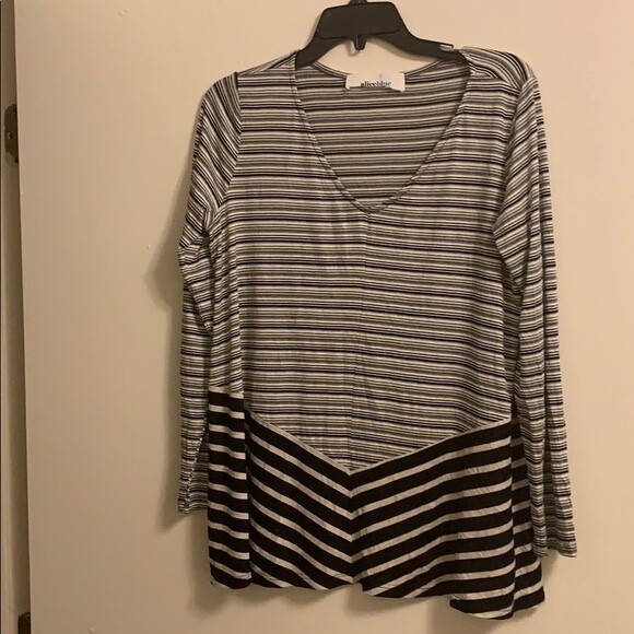 Alice Blue Stitch Fix NWOT Sz S