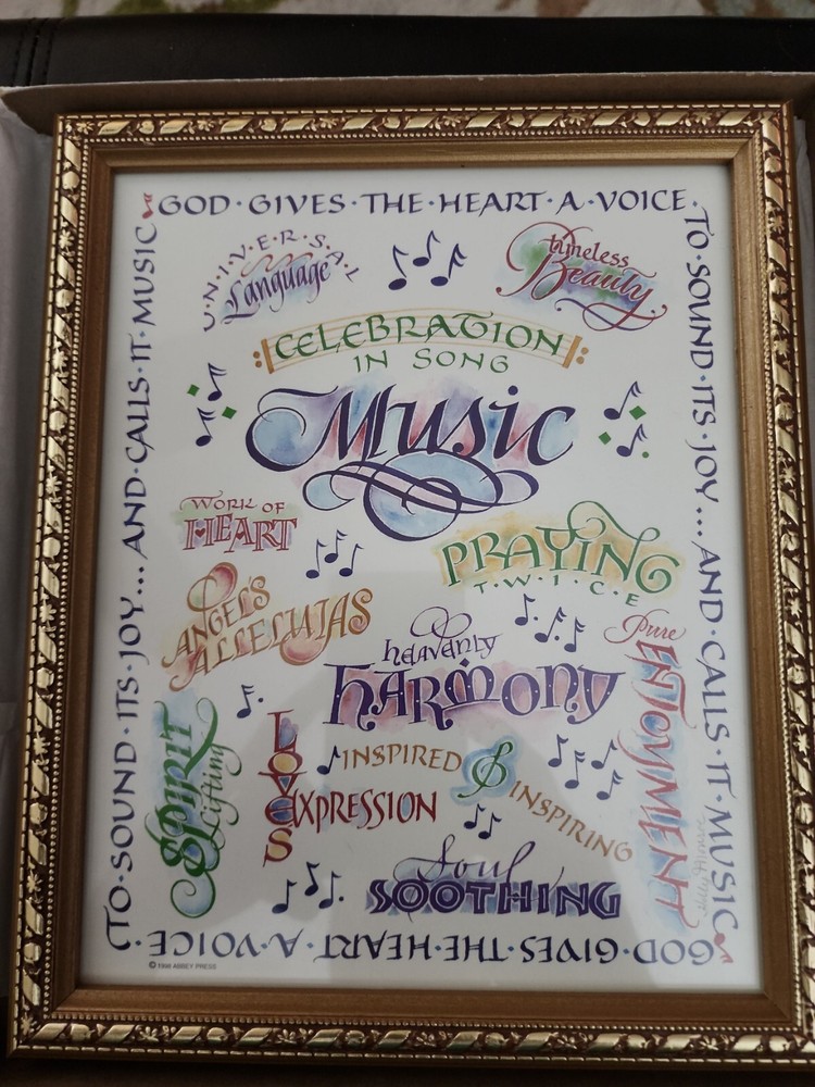 1998 Abbey Press Inspirational religious music plaque. Celebration in Song.Gold-image