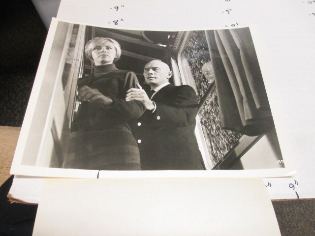 1970s NBC promo photo of Britt Eklund and Yul Brynner in The Double Man