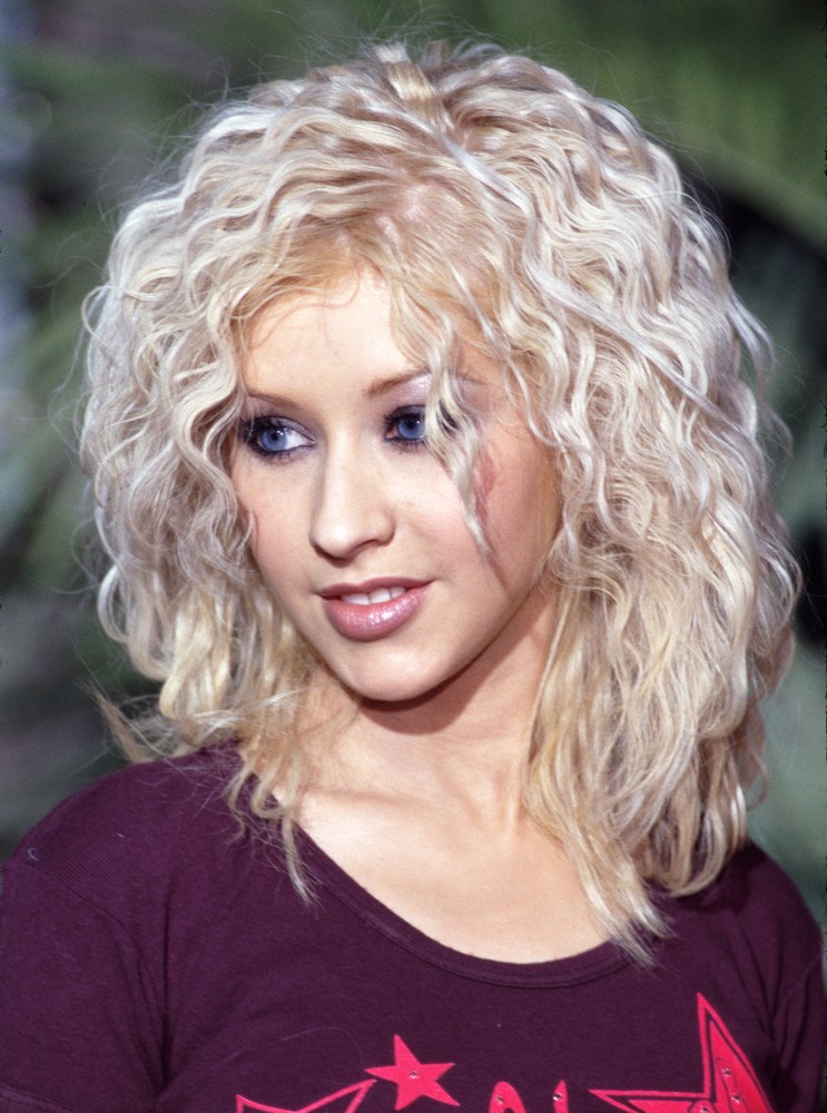 Christina Aguilera Beautiful With Abundant Curls 8x10 Picture Celebrity Print